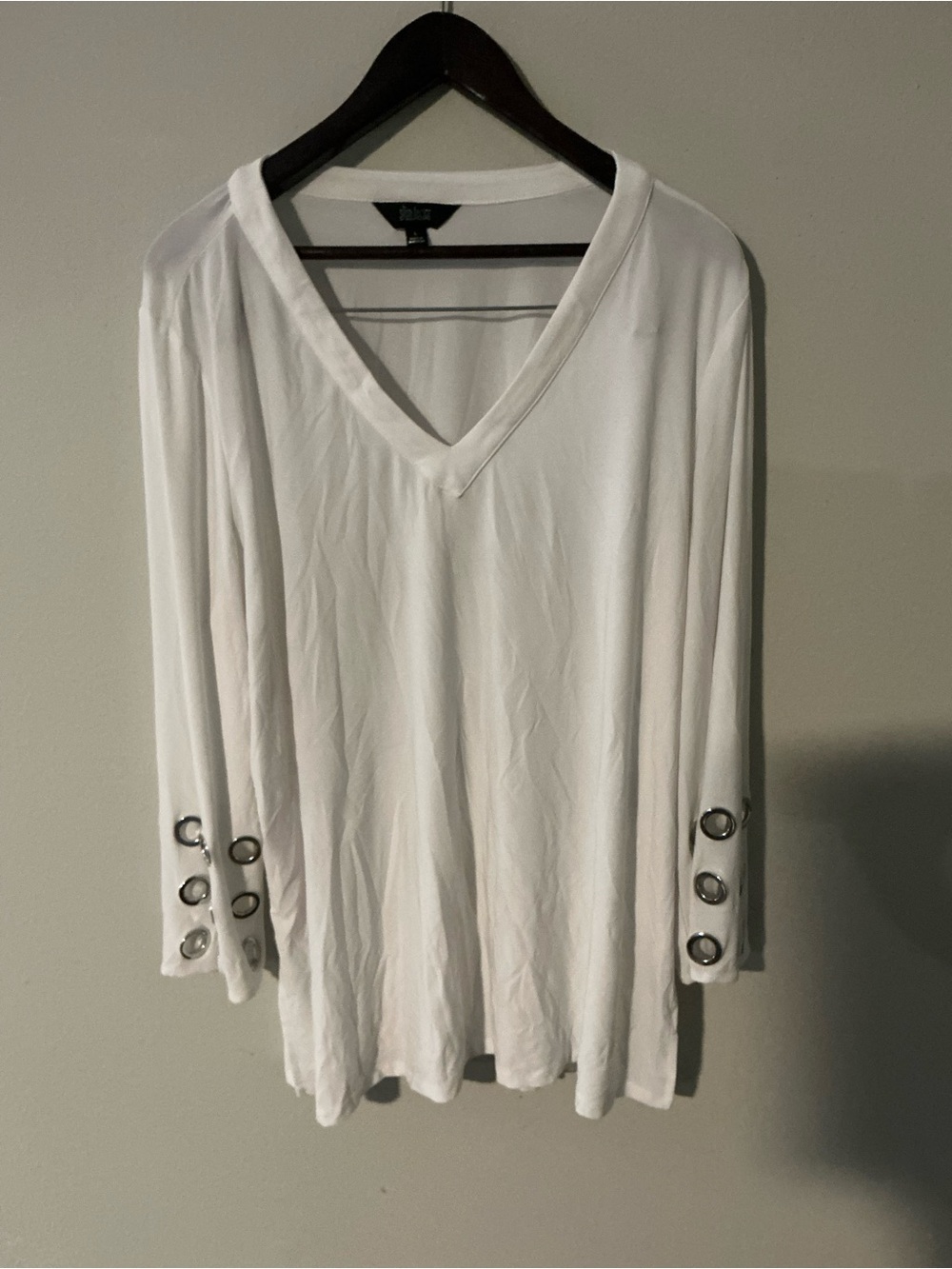 Ag Adriano Goldschmied White V-Neck Long Sleeve Top with Grommet Cuff Detail